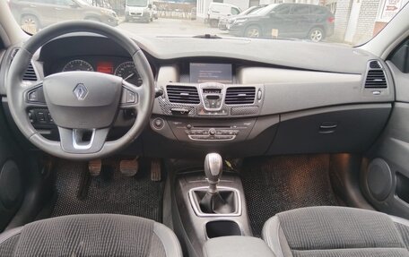 Renault Laguna III рестайлинг, 2008 год, 640 000 рублей, 9 фотография