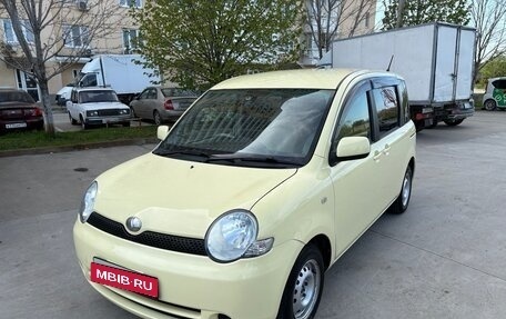 Toyota Sienta I, 2004 год, 750 000 рублей, 1 фотография