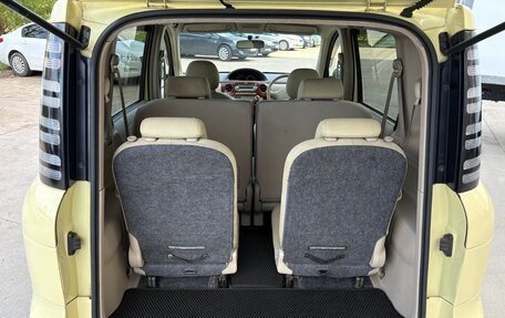 Toyota Sienta I, 2004 год, 750 000 рублей, 6 фотография