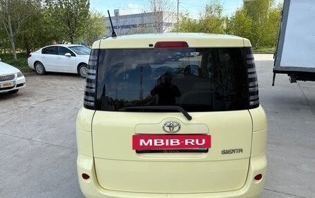 Toyota Sienta I, 2004 год, 750 000 рублей, 4 фотография