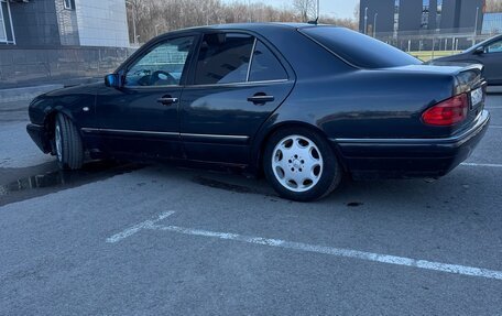 Mercedes-Benz E-Класс, 1996 год, 525 000 рублей, 5 фотография