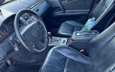 Mercedes-Benz E-Класс, 1996 год, 525 000 рублей, 7 фотография