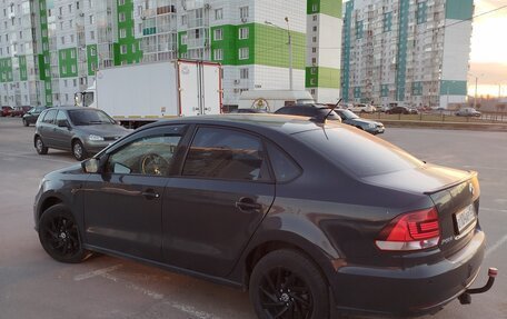 Volkswagen Polo VI (EU Market), 2017 год, 950 000 рублей, 2 фотография
