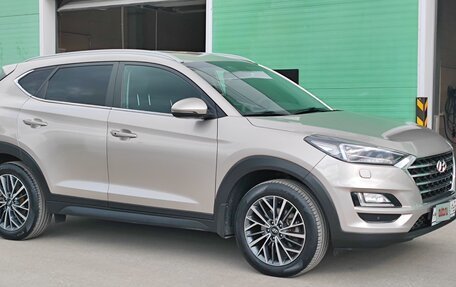 Hyundai Tucson III, 2019 год, 2 390 000 рублей, 3 фотография