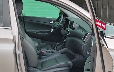 Hyundai Tucson III, 2019 год, 2 390 000 рублей, 6 фотография