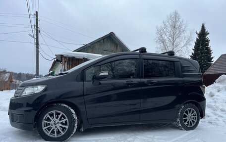 Honda Freed I, 2012 год, 1 220 000 рублей, 7 фотография