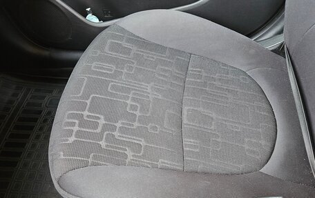 KIA Rio III рестайлинг, 2011 год, 900 000 рублей, 10 фотография