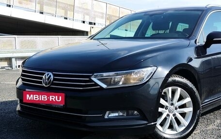 Volkswagen Passat B8 рестайлинг, 2019 год, 1 689 000 рублей, 2 фотография