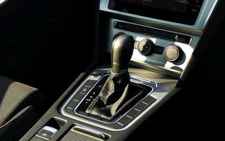 Volkswagen Passat B8 рестайлинг, 2019 год, 1 689 000 рублей, 13 фотография