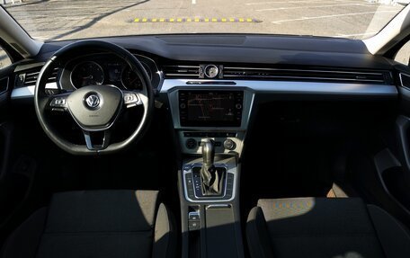 Volkswagen Passat B8 рестайлинг, 2019 год, 1 689 000 рублей, 17 фотография