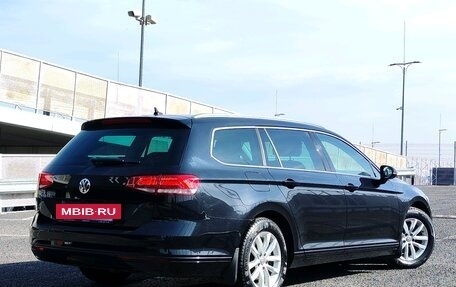 Volkswagen Passat B8 рестайлинг, 2019 год, 1 689 000 рублей, 6 фотография