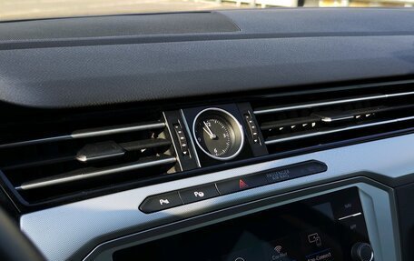 Volkswagen Passat B8 рестайлинг, 2019 год, 1 689 000 рублей, 28 фотография