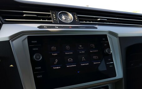 Volkswagen Passat B8 рестайлинг, 2019 год, 1 689 000 рублей, 29 фотография