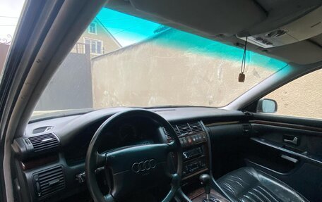 Audi A8, 1995 год, 250 000 рублей, 3 фотография