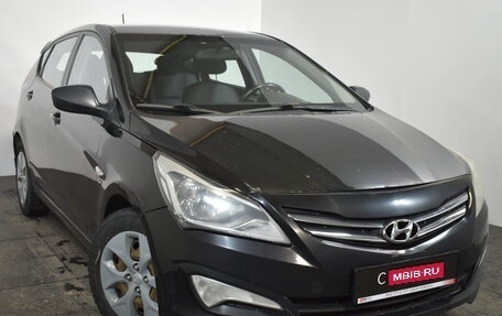 Hyundai Solaris II рестайлинг, 2015 год, 919 000 рублей, 1 фотография
