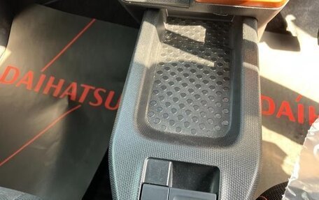 Daihatsu Taft, 2020 год, 800 000 рублей, 27 фотография