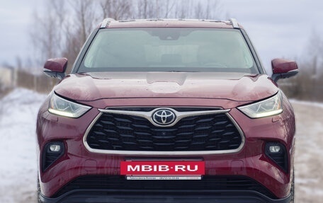 Toyota Highlander, 2021 год, 5 350 000 рублей, 2 фотография