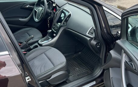 Opel Astra J, 2013 год, 1 050 000 рублей, 8 фотография