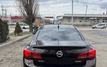 Opel Astra J, 2013 год, 1 050 000 рублей, 4 фотография