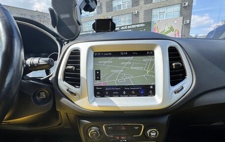 Jeep Compass II, 2019 год, 2 700 000 рублей, 3 фотография