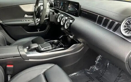 Mercedes-Benz CLA AMG, 2022 год, 5 650 000 рублей, 19 фотография