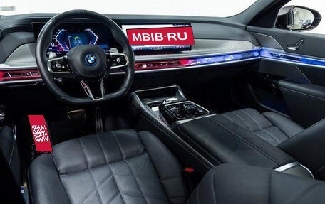 BMW 7 серия, 2023 год, 12 000 000 рублей, 13 фотография