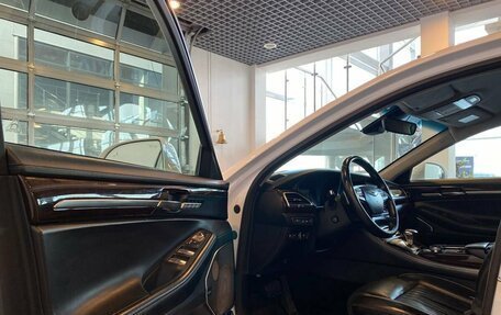 Genesis G90 I рестайлинг, 2018 год, 2 840 000 рублей, 21 фотография