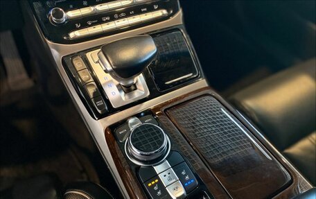Genesis G90 I рестайлинг, 2018 год, 2 840 000 рублей, 31 фотография