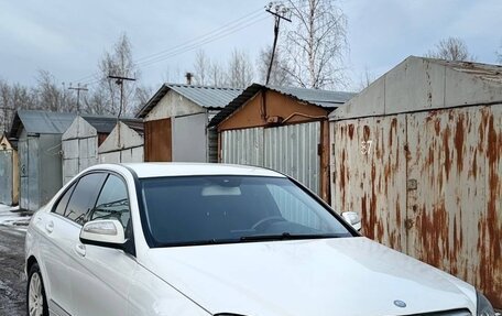 Mercedes-Benz C-Класс, 2008 год, 700 000 рублей, 1 фотография