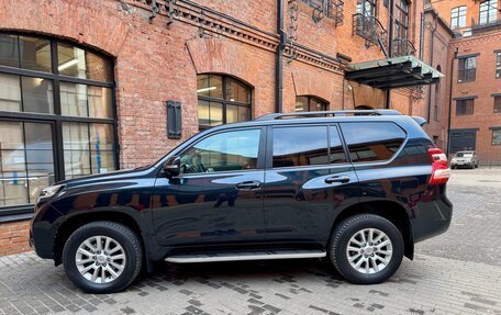 Toyota Land Cruiser Prado 150 рестайлинг 2, 2017 год, 3 670 000 рублей, 4 фотография