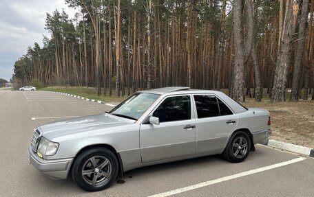 Mercedes-Benz W124, 1990 год, 780 000 рублей, 2 фотография