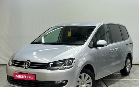 Volkswagen Sharan II, 2010 год, 930 000 рублей, 1 фотография