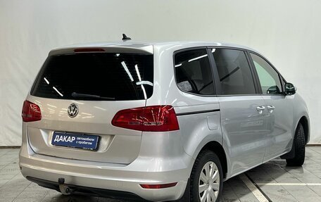 Volkswagen Sharan II, 2010 год, 930 000 рублей, 3 фотография