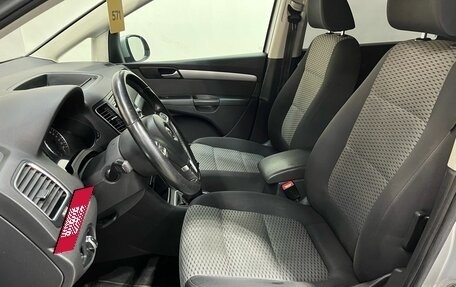 Volkswagen Sharan II, 2010 год, 930 000 рублей, 5 фотография