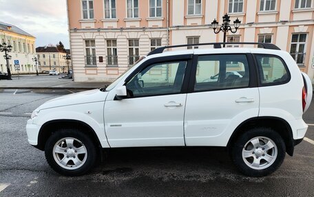 Chevrolet Niva I рестайлинг, 2012 год, 700 000 рублей, 4 фотография