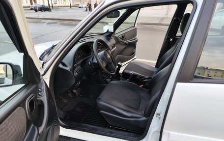 Chevrolet Niva I рестайлинг, 2012 год, 700 000 рублей, 7 фотография