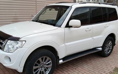 Mitsubishi Pajero IV, 2012 год, 2 150 000 рублей, 2 фотография