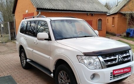 Mitsubishi Pajero IV, 2012 год, 2 150 000 рублей, 3 фотография