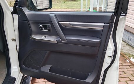 Mitsubishi Pajero IV, 2012 год, 2 150 000 рублей, 10 фотография