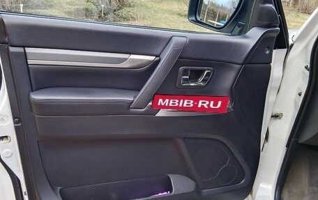 Mitsubishi Pajero IV, 2012 год, 2 150 000 рублей, 13 фотография