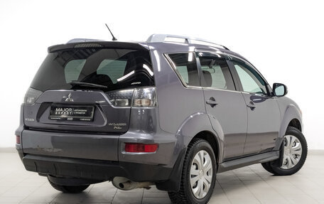 Mitsubishi Outlander III рестайлинг 3, 2010 год, 1 290 000 рублей, 5 фотография