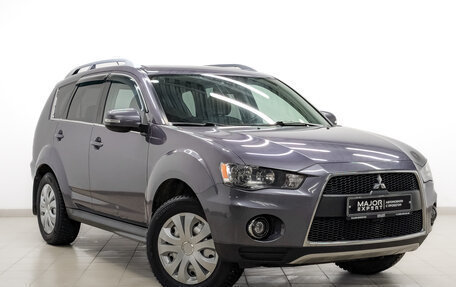 Mitsubishi Outlander III рестайлинг 3, 2010 год, 1 290 000 рублей, 3 фотография