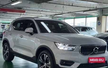 Volvo XC40 I, 2022 год, 4 655 997 рублей, 3 фотография