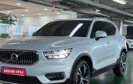 Volvo XC40 I, 2022 год, 4 655 997 рублей, 2 фотография