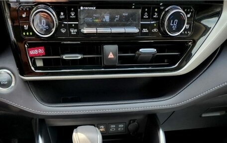 Toyota Highlander, 2025 год, 6 199 000 рублей, 10 фотография