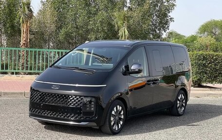 Hyundai Staria, 2022 год, 3 520 000 рублей, 1 фотография