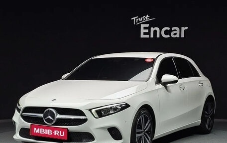 Mercedes-Benz A-Класс, 2021 год, 2 150 000 рублей, 1 фотография