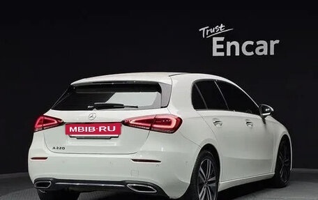 Mercedes-Benz A-Класс, 2021 год, 2 150 000 рублей, 2 фотография