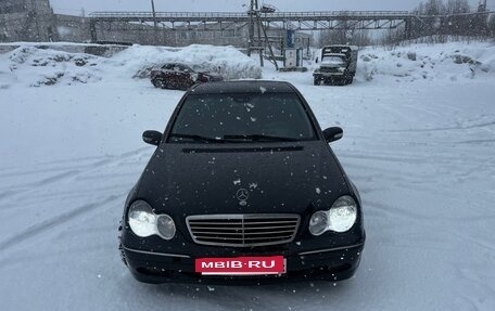 Mercedes-Benz C-Класс, 2000 год, 400 000 рублей, 2 фотография