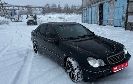 Mercedes-Benz C-Класс, 2000 год, 400 000 рублей, 3 фотография
